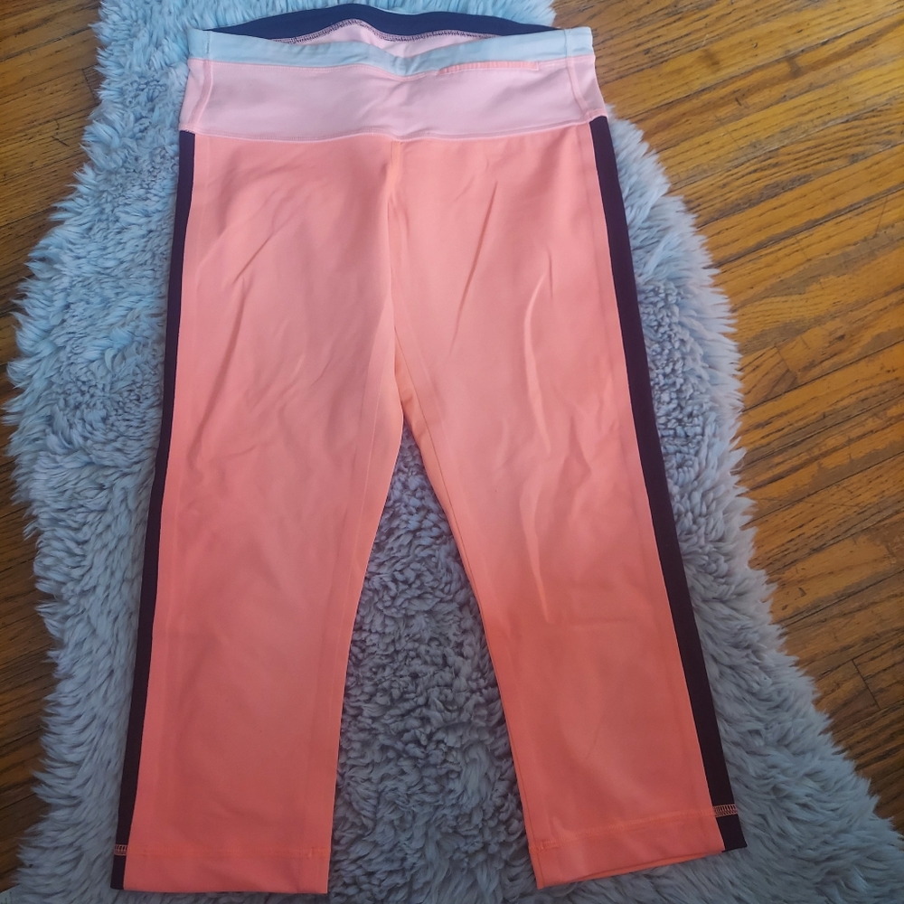Lululemon Coral Crop Leggings